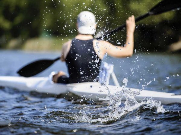 athlete-rowing-kayak-P6ENCTE